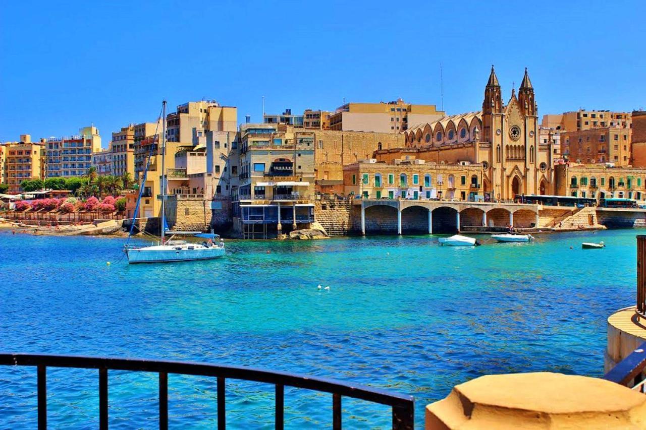 Deluxe Apartment Steps To St George'S Bay Saint Julian's Luaran gambar